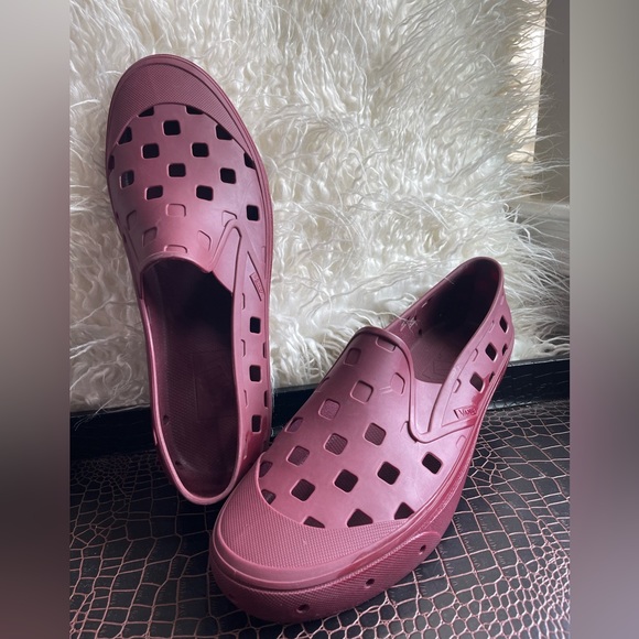 Vans Other - Vans SLIP-ON TRK SHOE- Mens size 13